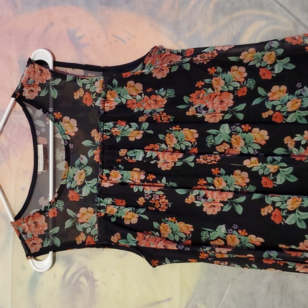 Women's M floral tank top
